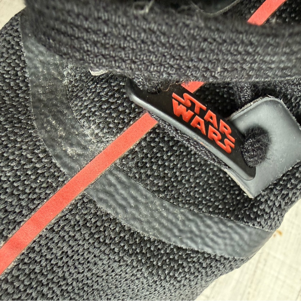 adidas NMD R1 Star Wars Darth Vader Men’s Sneakers in Black and Coral Size 8.5 - Picture 9 of 9